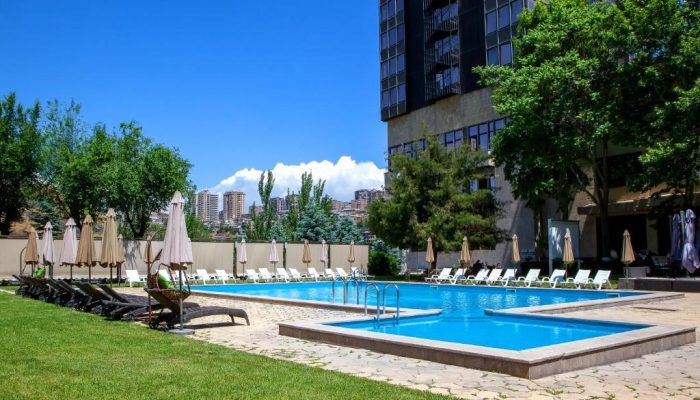هتل پرزیدنت بای هرازدان ارمنستان | President Hotel by Hrazdan Hotel CJSC