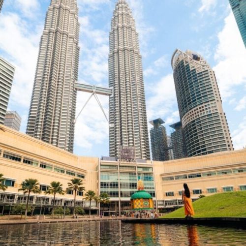 petronas-towers-kuala-lumpur-1-579x768